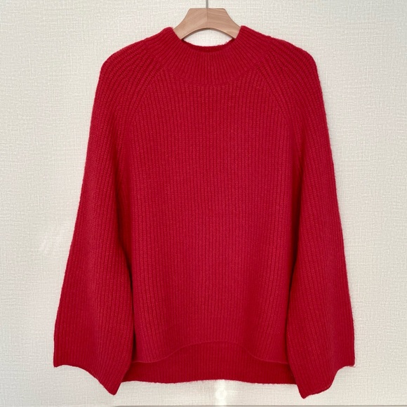 Primark Red, Ribbed, Wide Sleeve, Mockish Neckline, High Low Hemline, Size Large - Picture 1 of 9